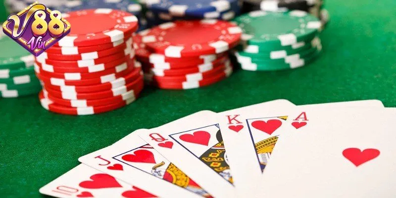 Khám phá cách chơi poker